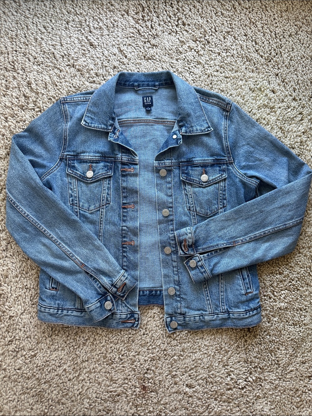 GAP Light Blue Women’s Denim Jacket